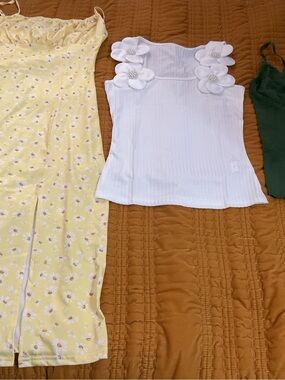 Woman clothing bundle size small